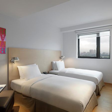 Amba Taipei Ximending Hotel Екстериор снимка