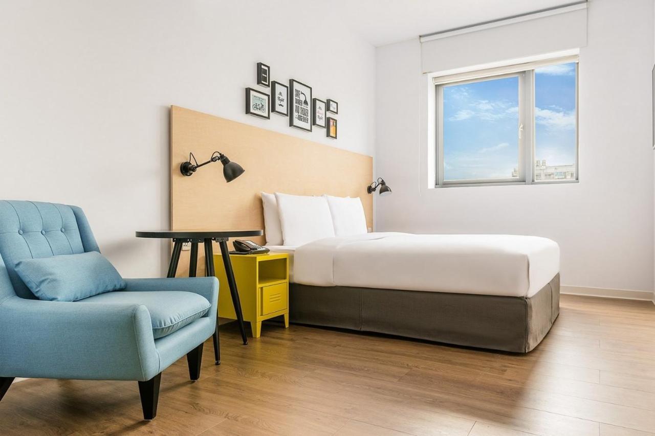 Amba Taipei Ximending Hotel Екстериор снимка